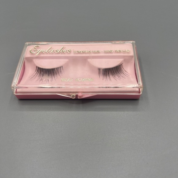 β¨ Vintage Merle Norman False Eyelashes β Hand-Cut European Hair in Original Case - Picture 1 of 5